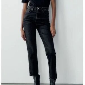 Zara Women's Black Washed Relaxed Jeans